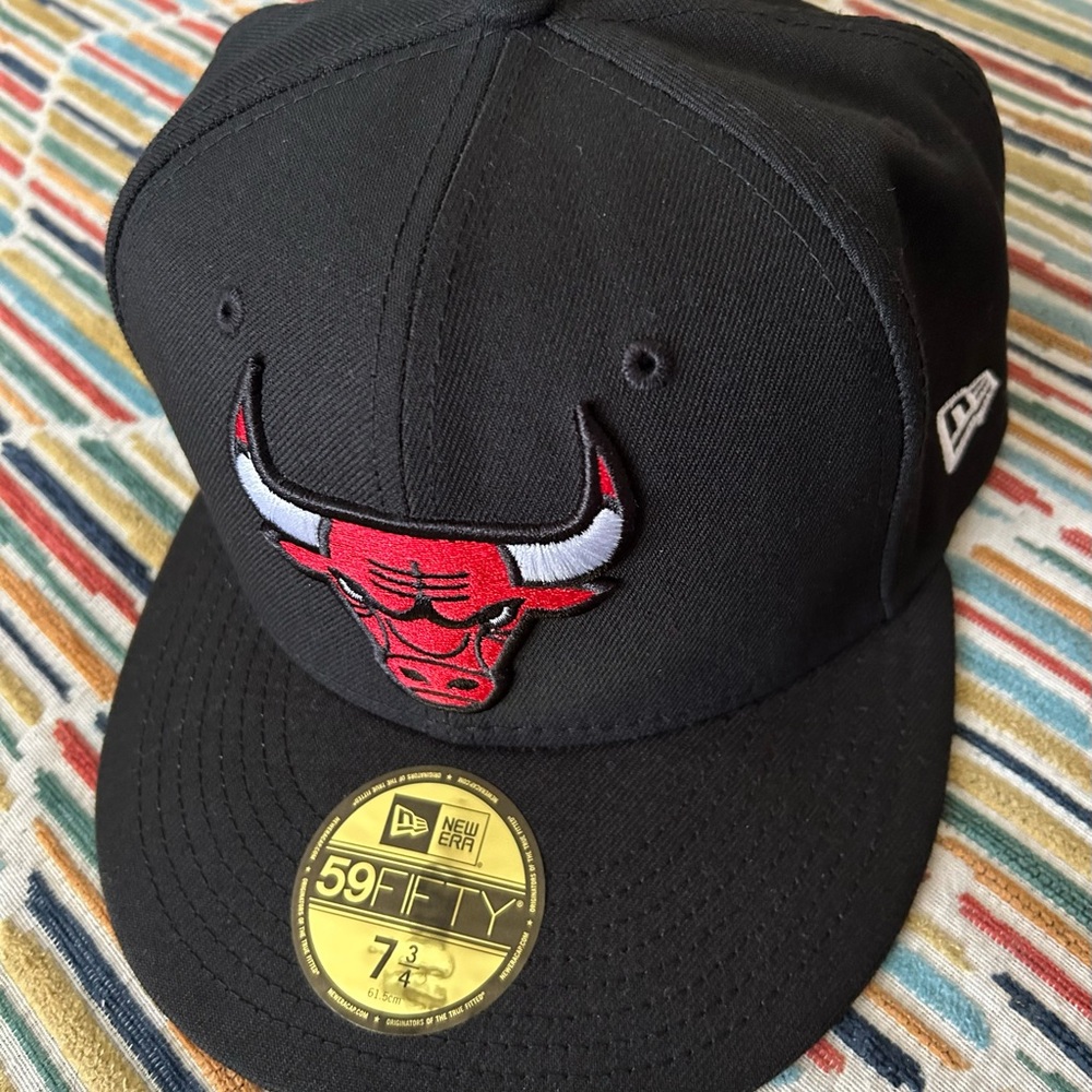 Used Era Bulls Black Fitted Cap